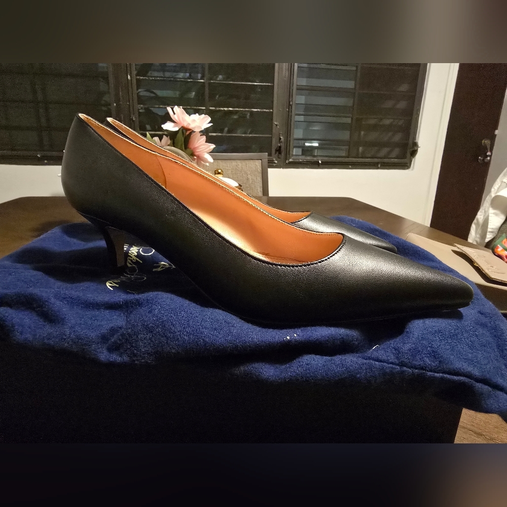 Brooks Brothers Leather Kitten Heel